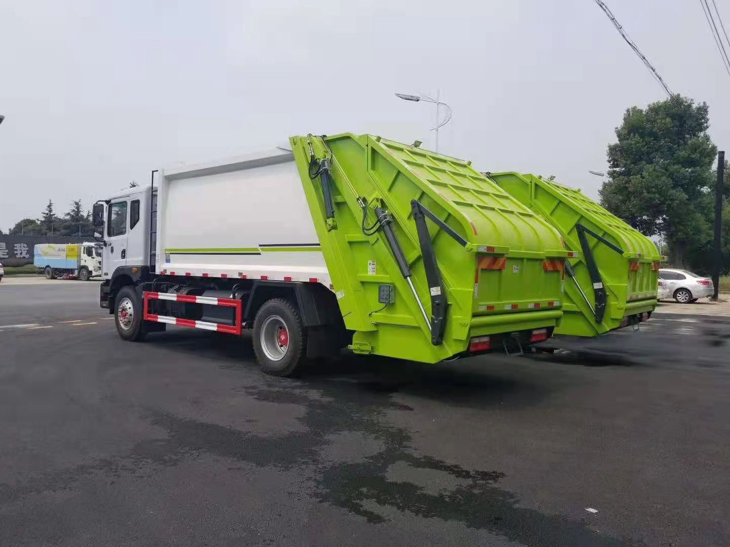 壓縮垃圾車(chē)
