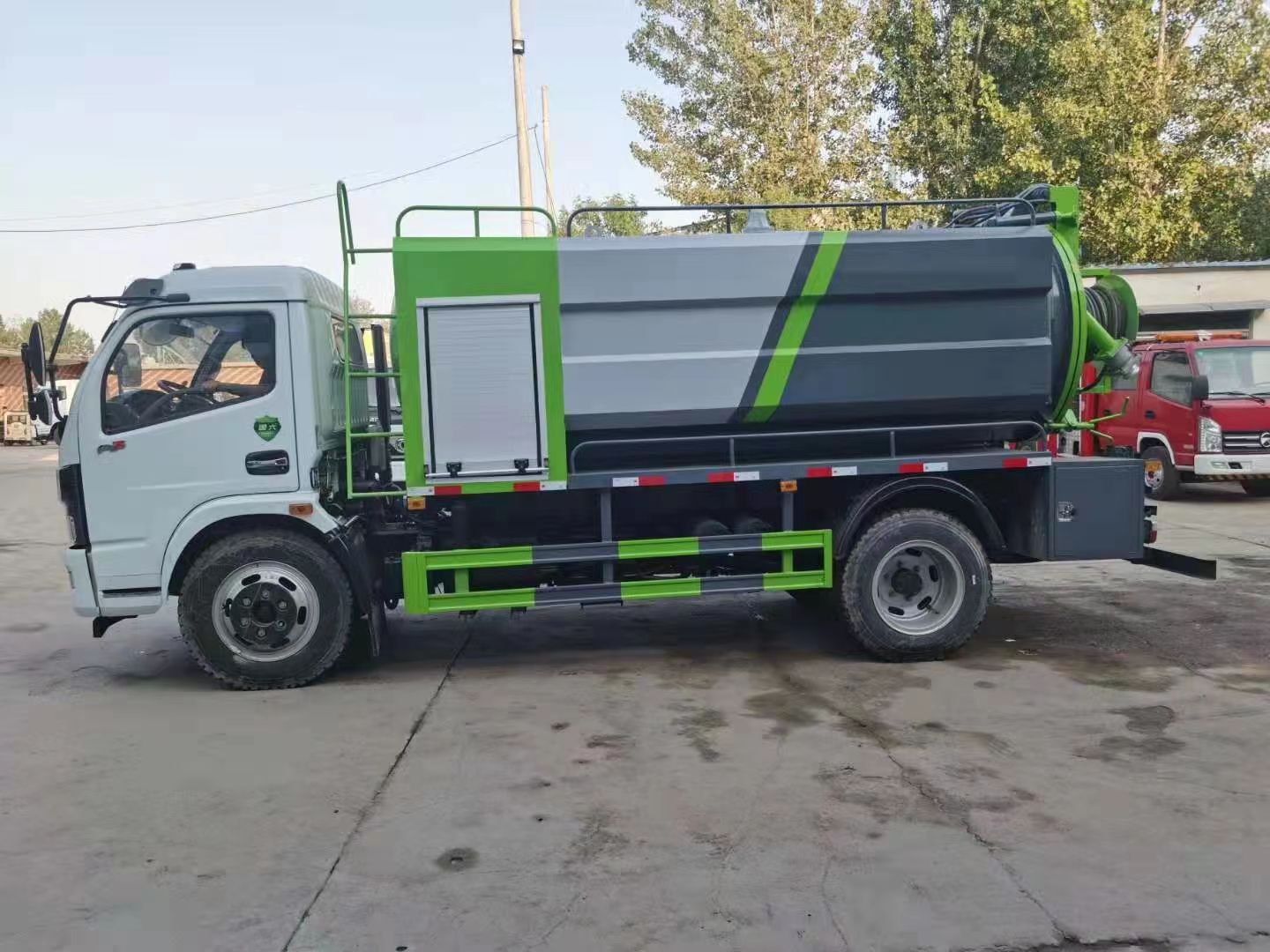 吸污車(chē)
