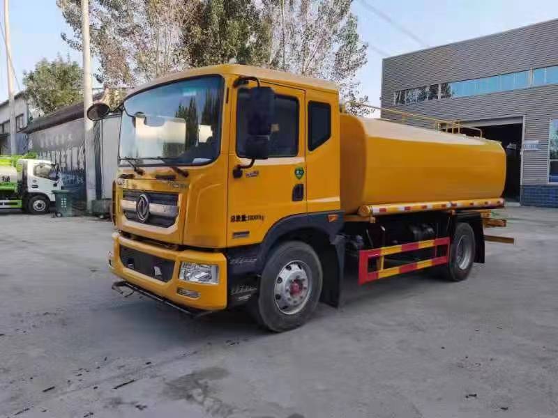 15m3灑水車(chē)